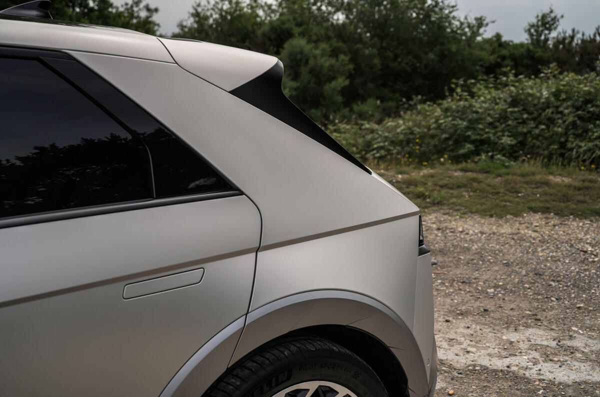 8 hyundai ioniq 5 2021 fd norway plates rear three quarters