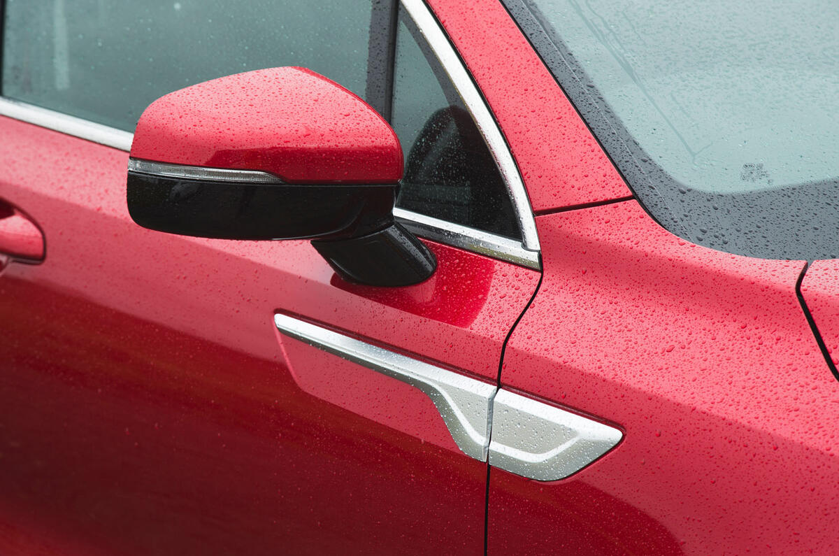 8 Kia Sorento 2021 road test review wing mirrors