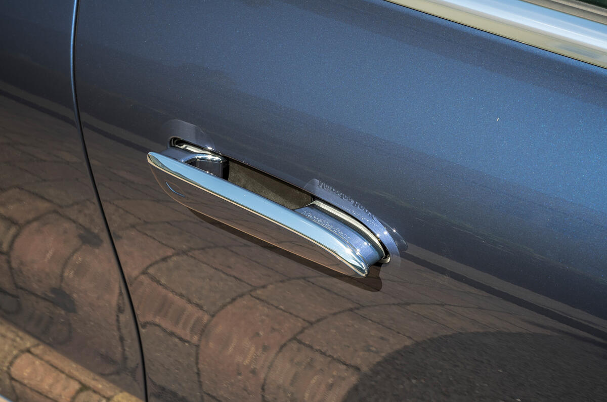 8 mercedes benz eqs 2021 uk lhd fd door handles