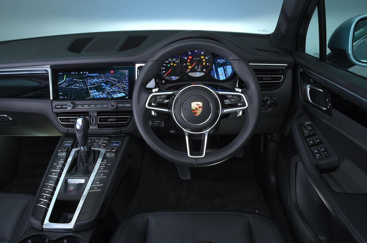 Porsche Macan 2019 road test review - dashboard