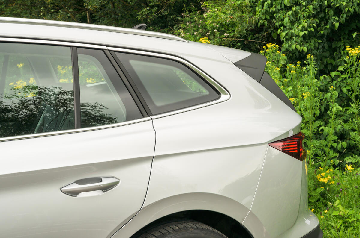 8 Skoda Enyaq IV 2021 RT partie arrière