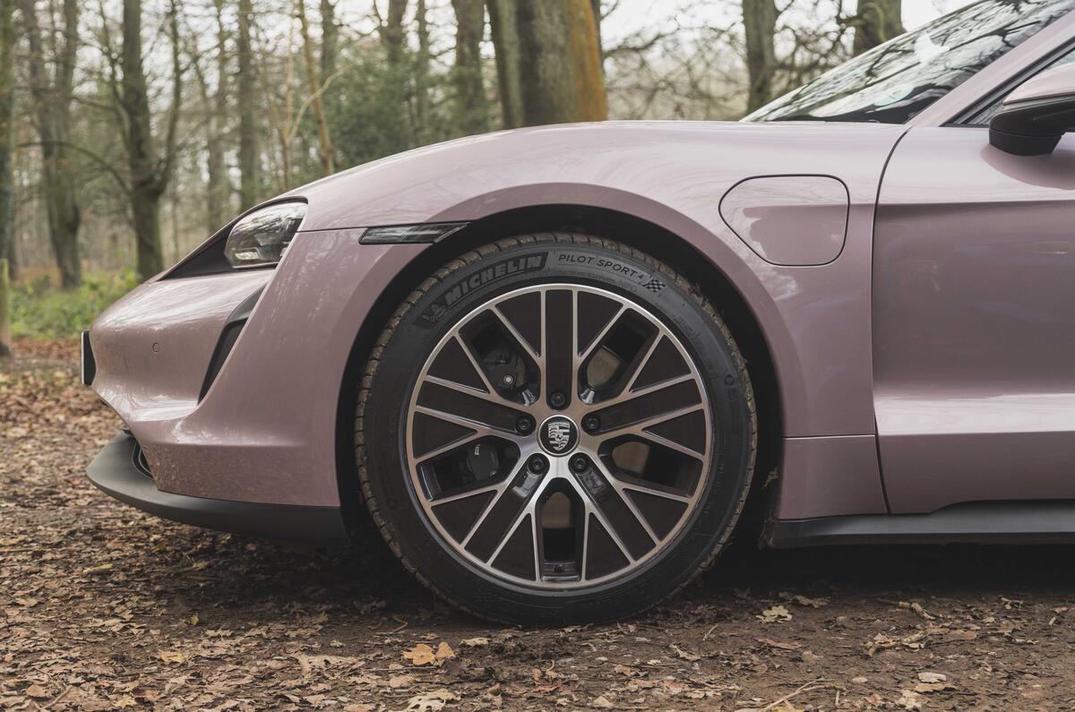 8 Porsche Taycan RWD wheel