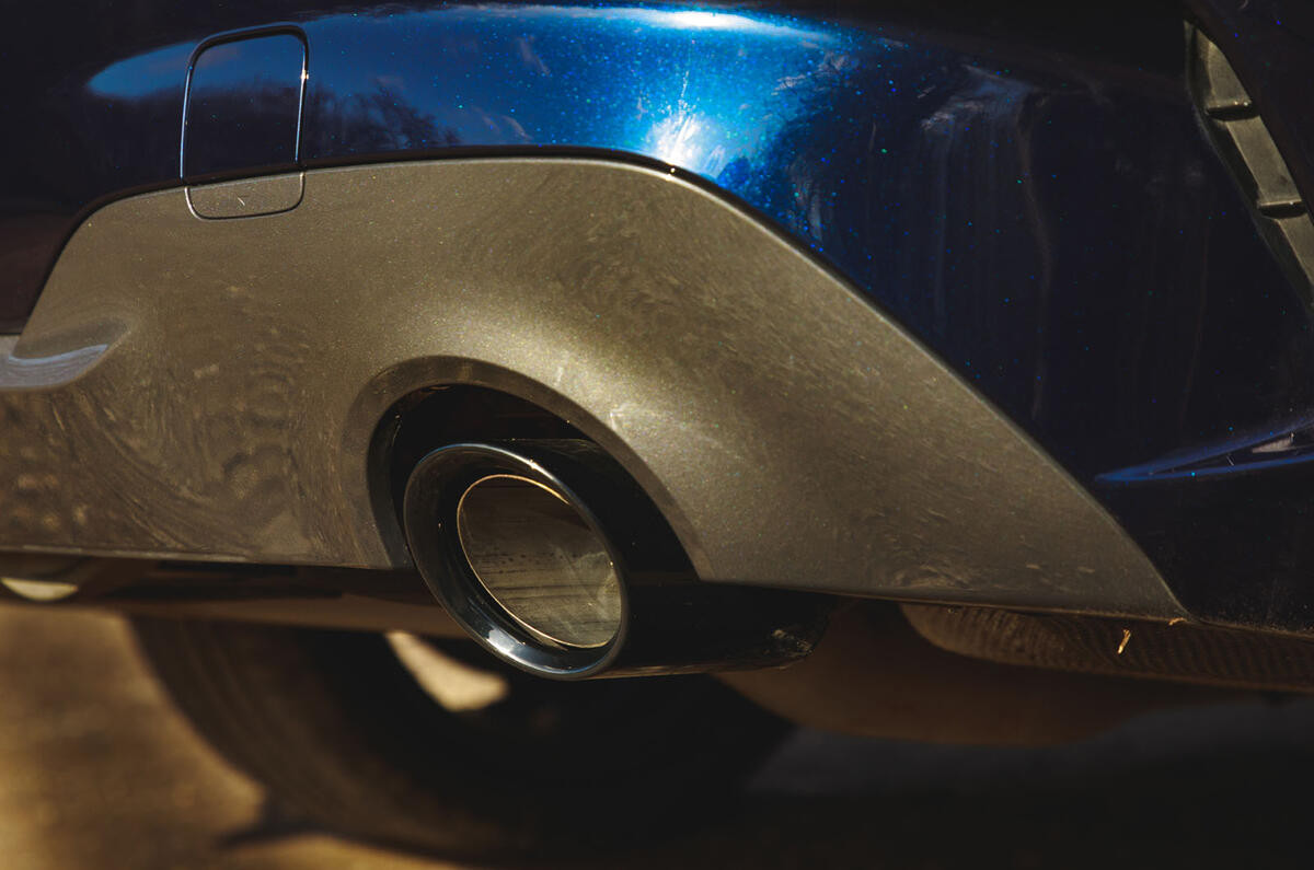 BMW 3 Series Touring 2020 road test review - exhausts