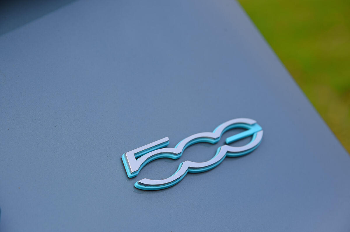 9 Fiat 500 electric 2022 road test review rear badge
