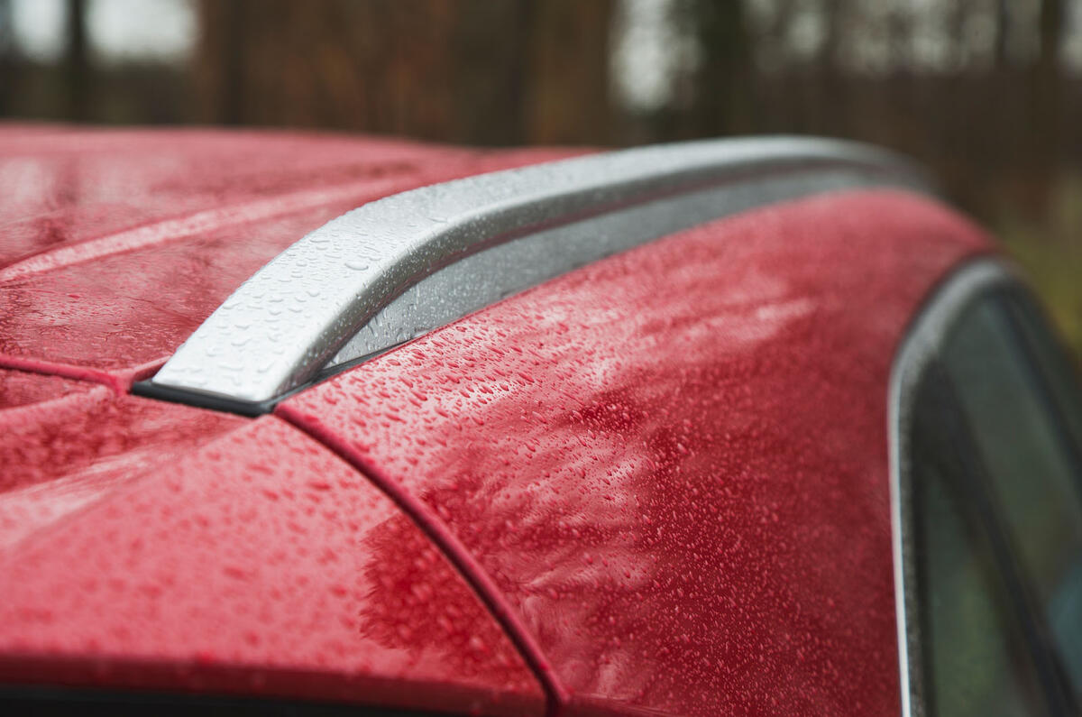 9 Kia Sorento 2021 road test review roof rails