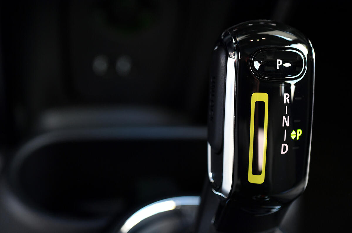 Mini Electric 2020 road test review - gearstick