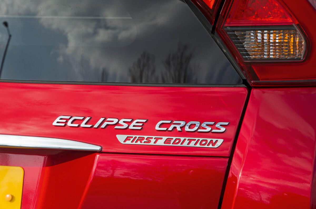 Mitsibushi Eclipse Cross 2018 review badges