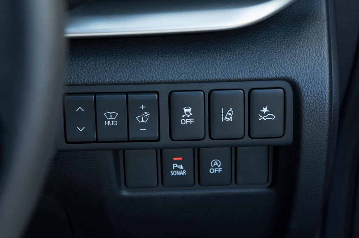 Mitsibushi Eclipse Cross 2018 review traction control buttons