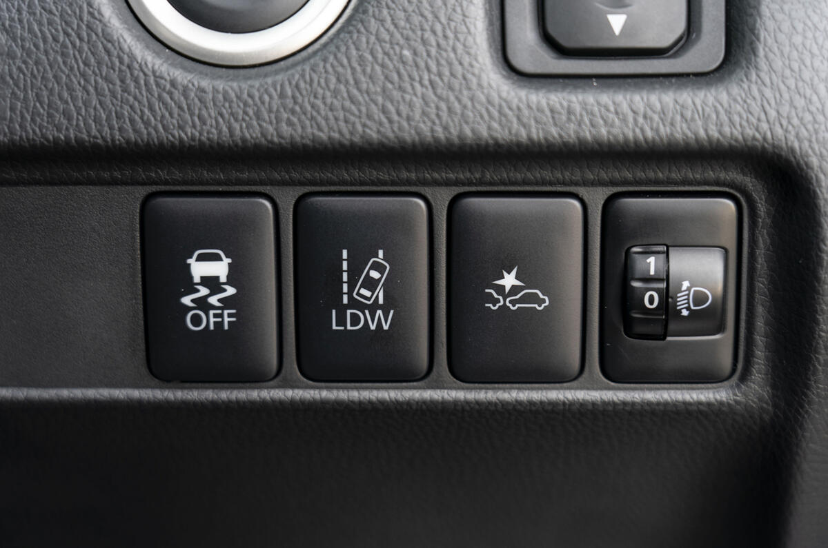 Mitsubishi L200 2019 road test review - ADAS controls