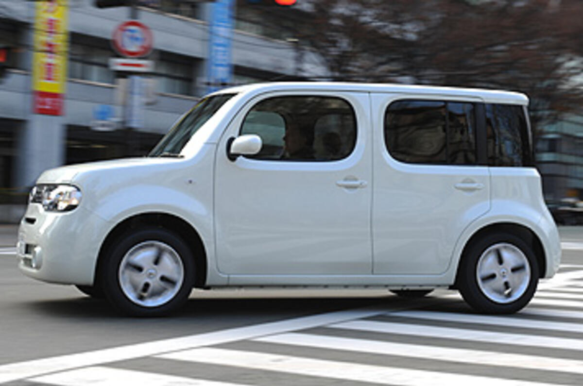 Nissan Cube Autocar