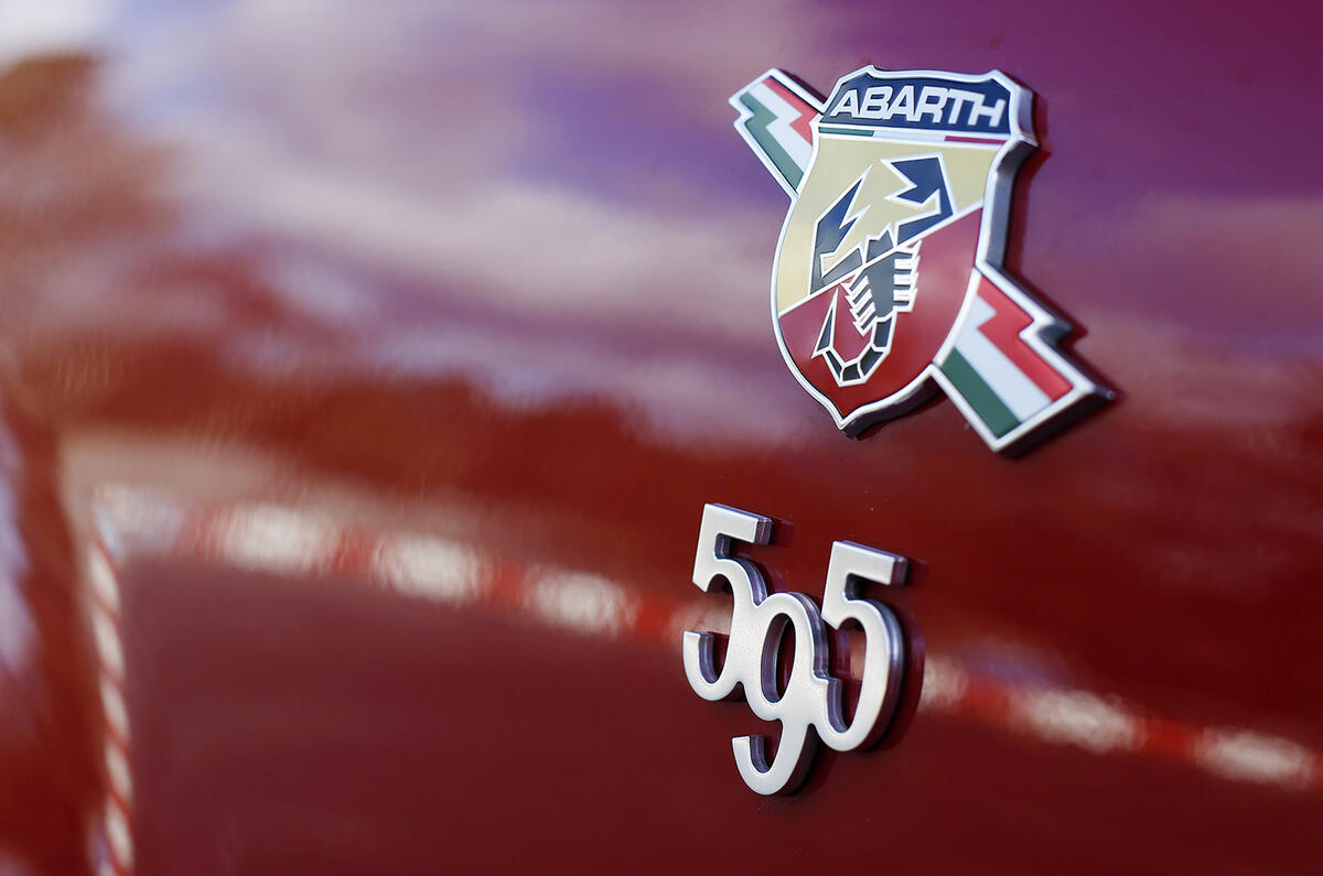 Fiat Abarth 595 badging