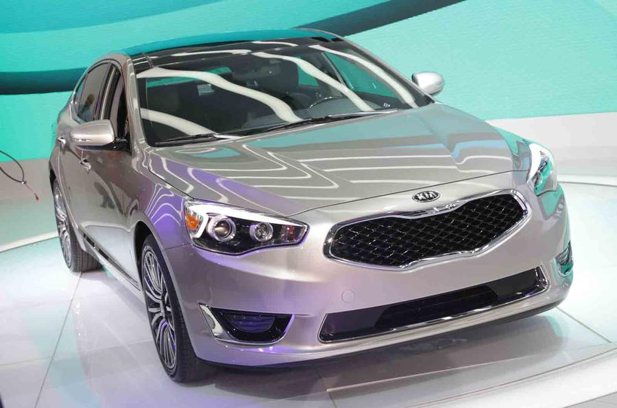 Kia luxury saloon could come to UK