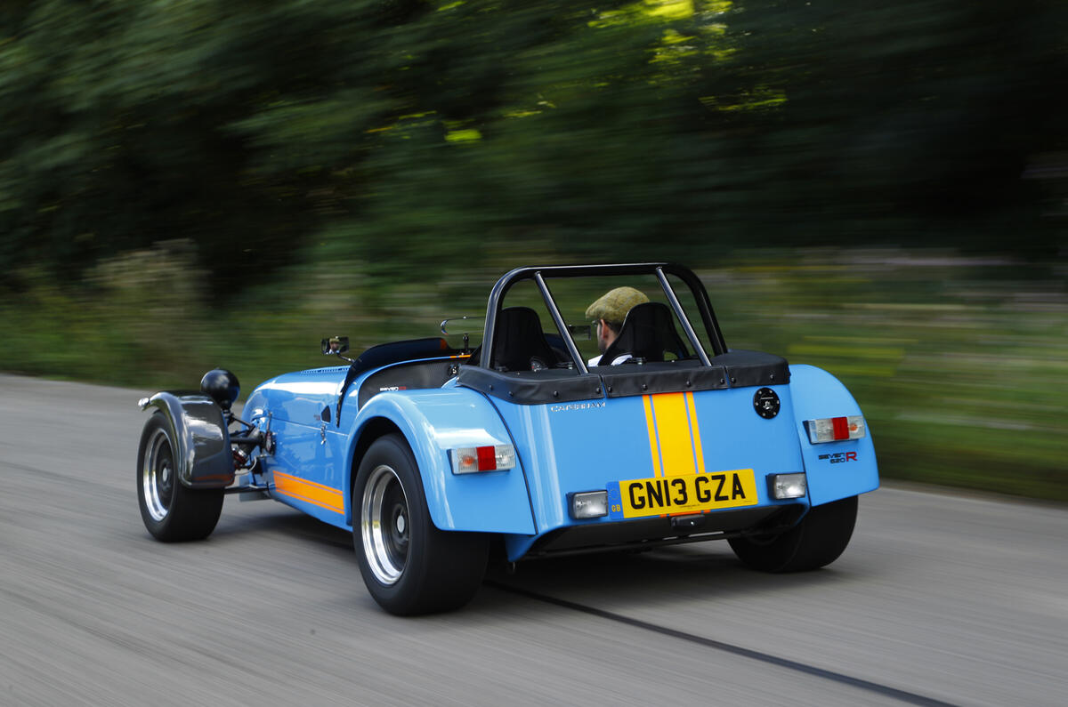 572kg Caterham Seven 620R