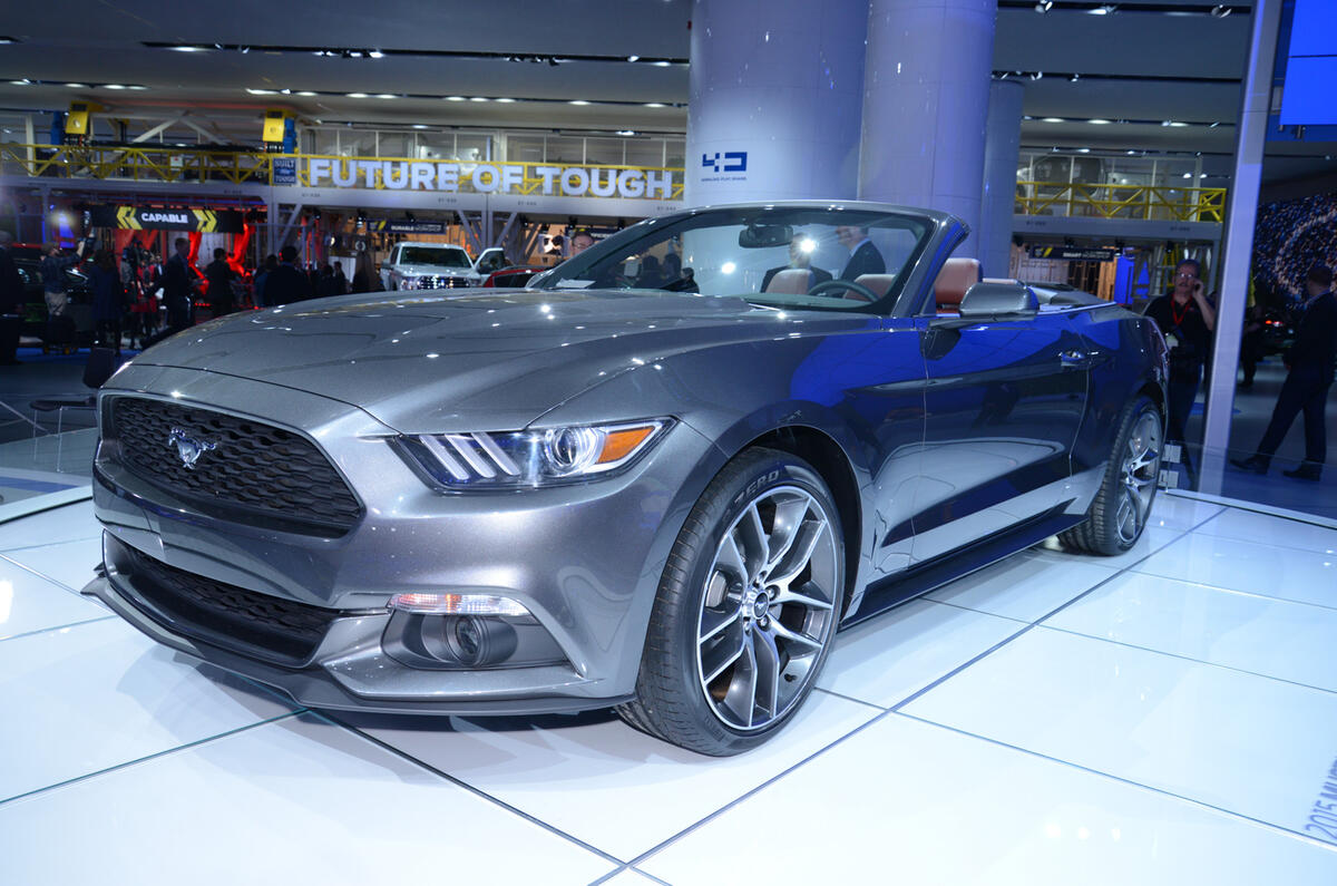 2015 Ford Mustang gets public debut