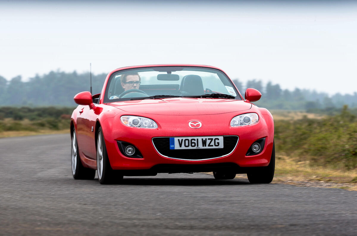 Mazda MX-5 en virage