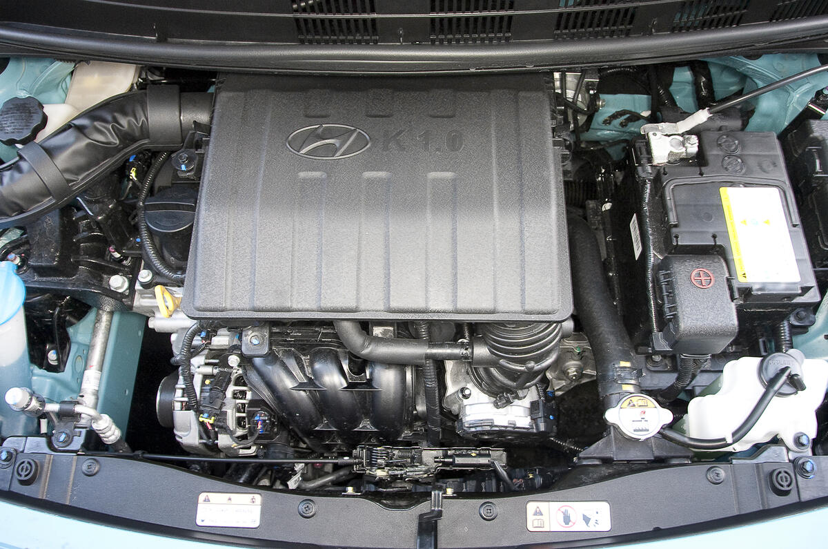 2014 Hyundai i10 SE 1.0 66PS petrol manual first drive