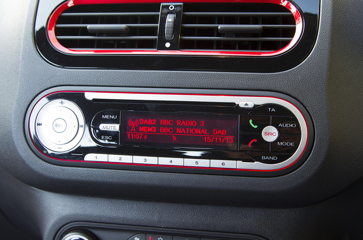MG3 infotainment system