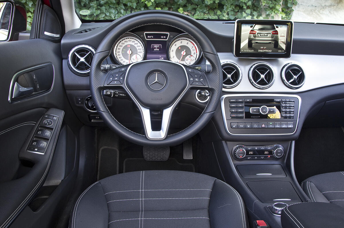 Mercedes Gla Kofferraum Space Secrets Revealed - x13wjr9