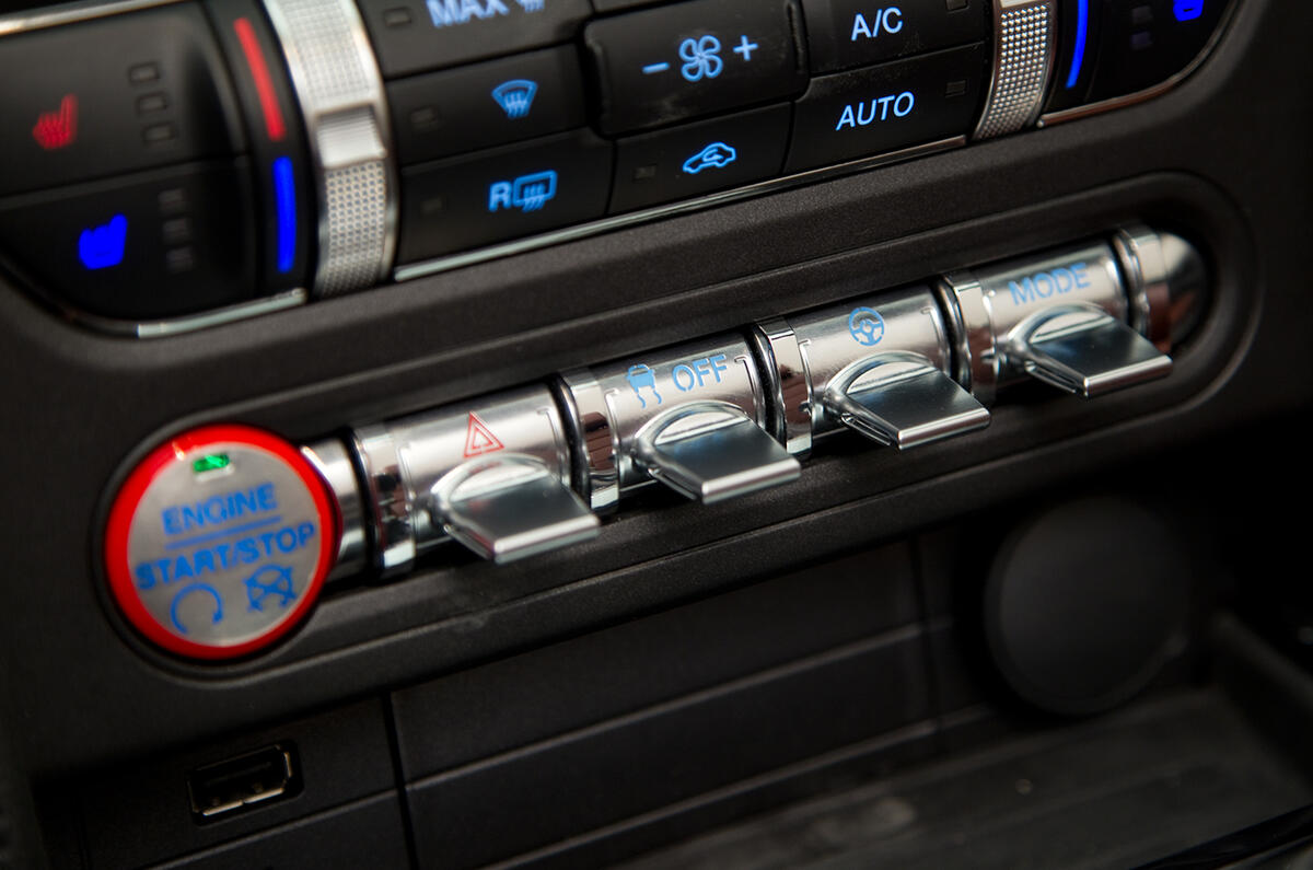 2015 Ford Mustang revealed