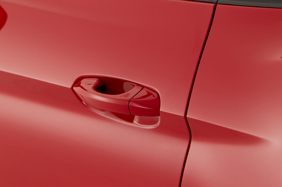 2015 Ford Mustang revealed