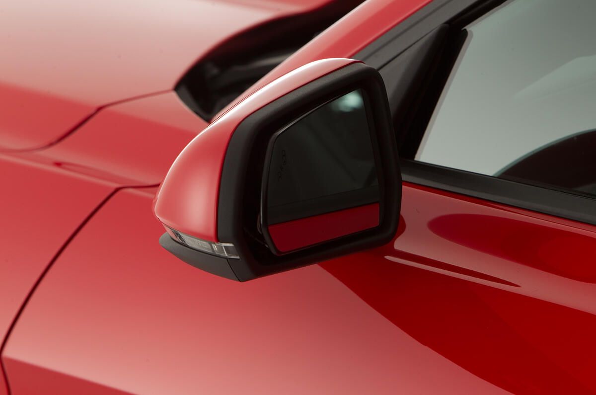 2015 Ford Mustang revealed