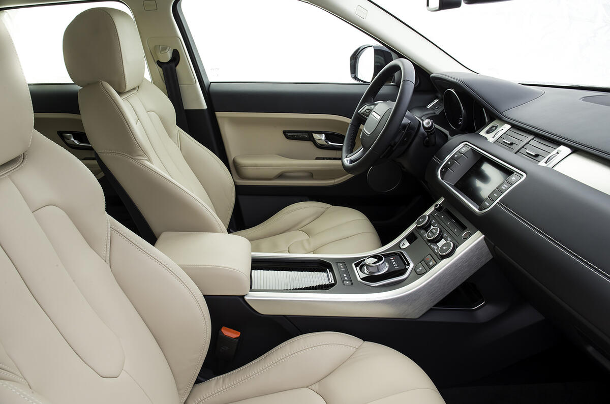 Range Rover Evoque SI4 Dynamic first drive review