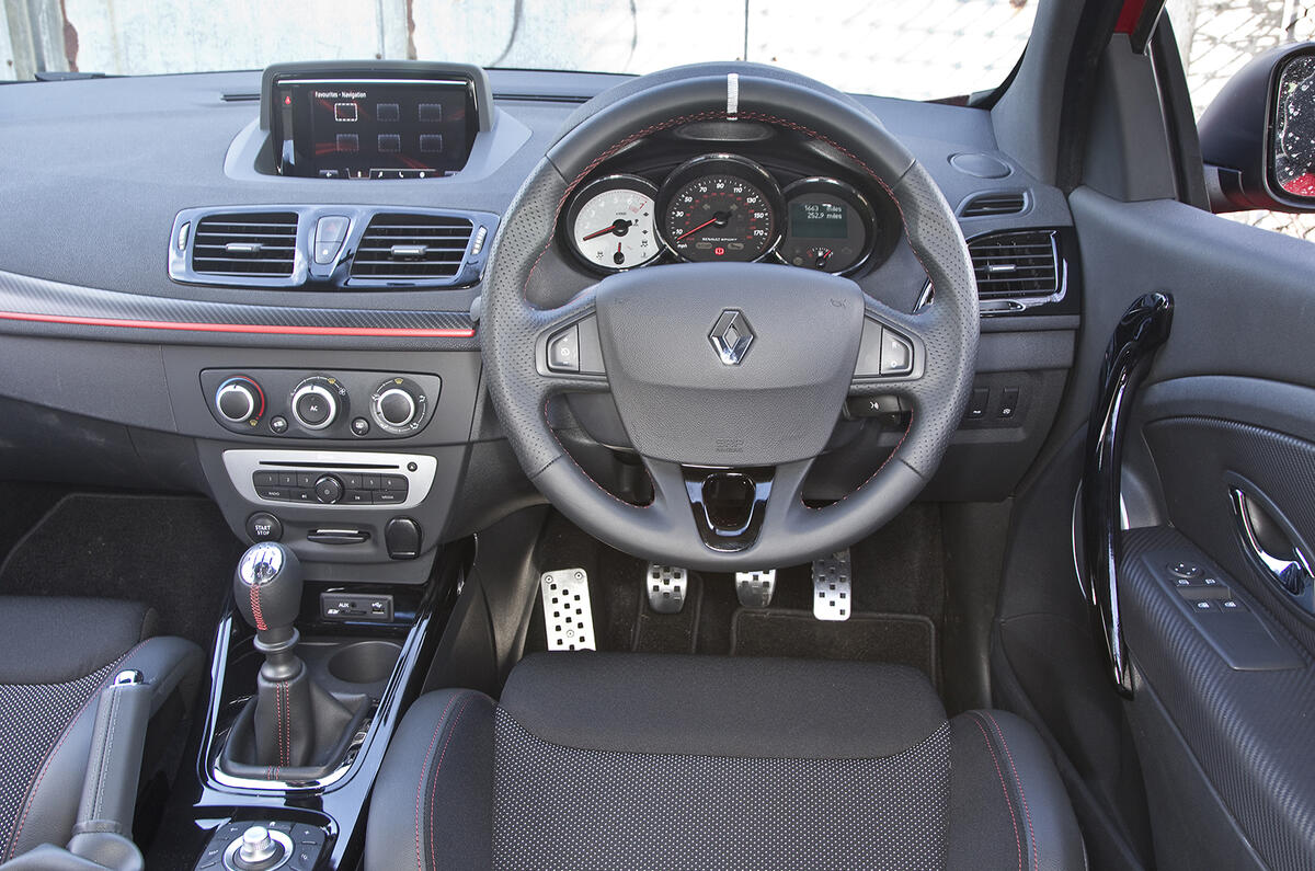 Renault Megane Renaultsport 2010 2016 Interior Autocar