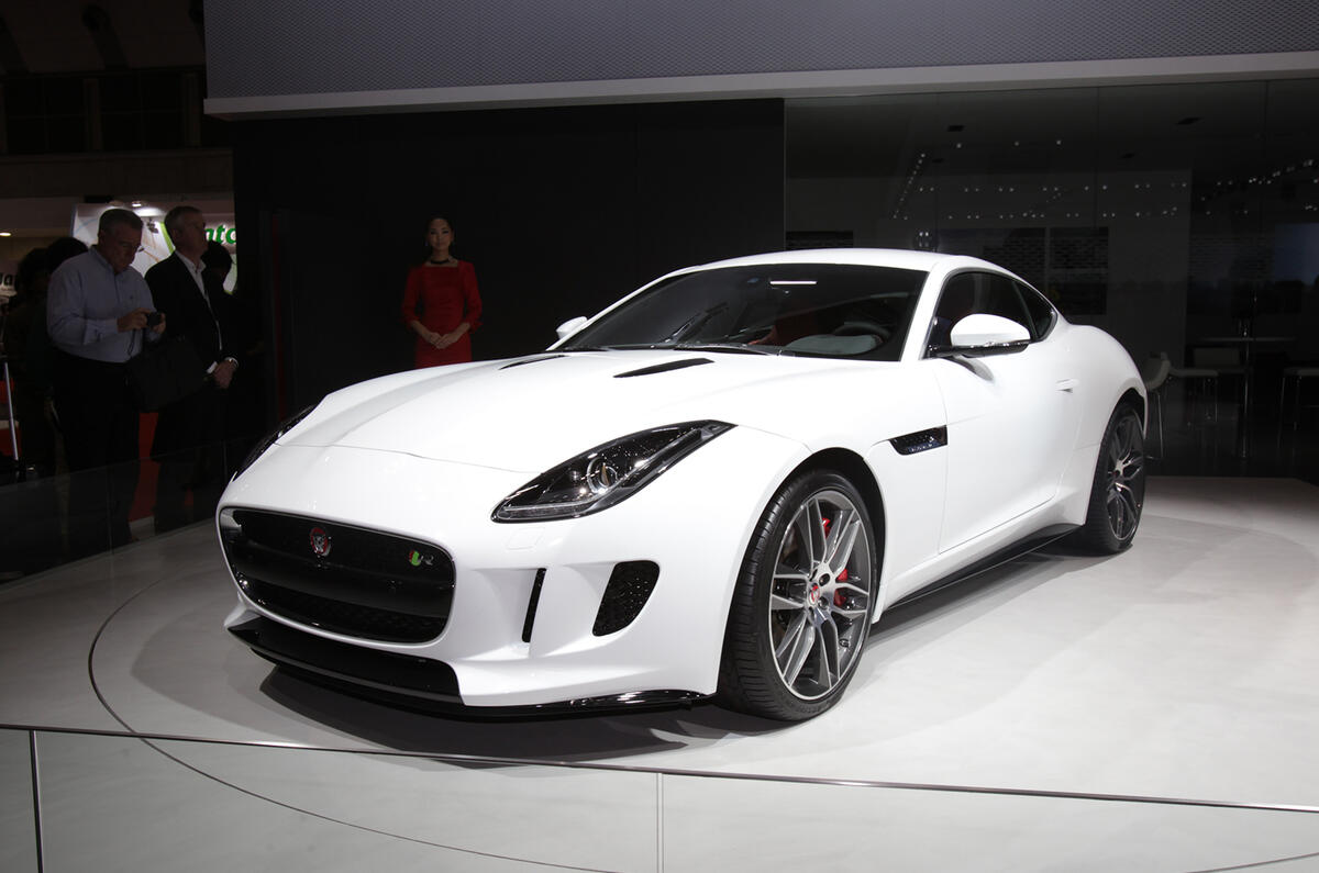 Jaguar F-type coupe revealed