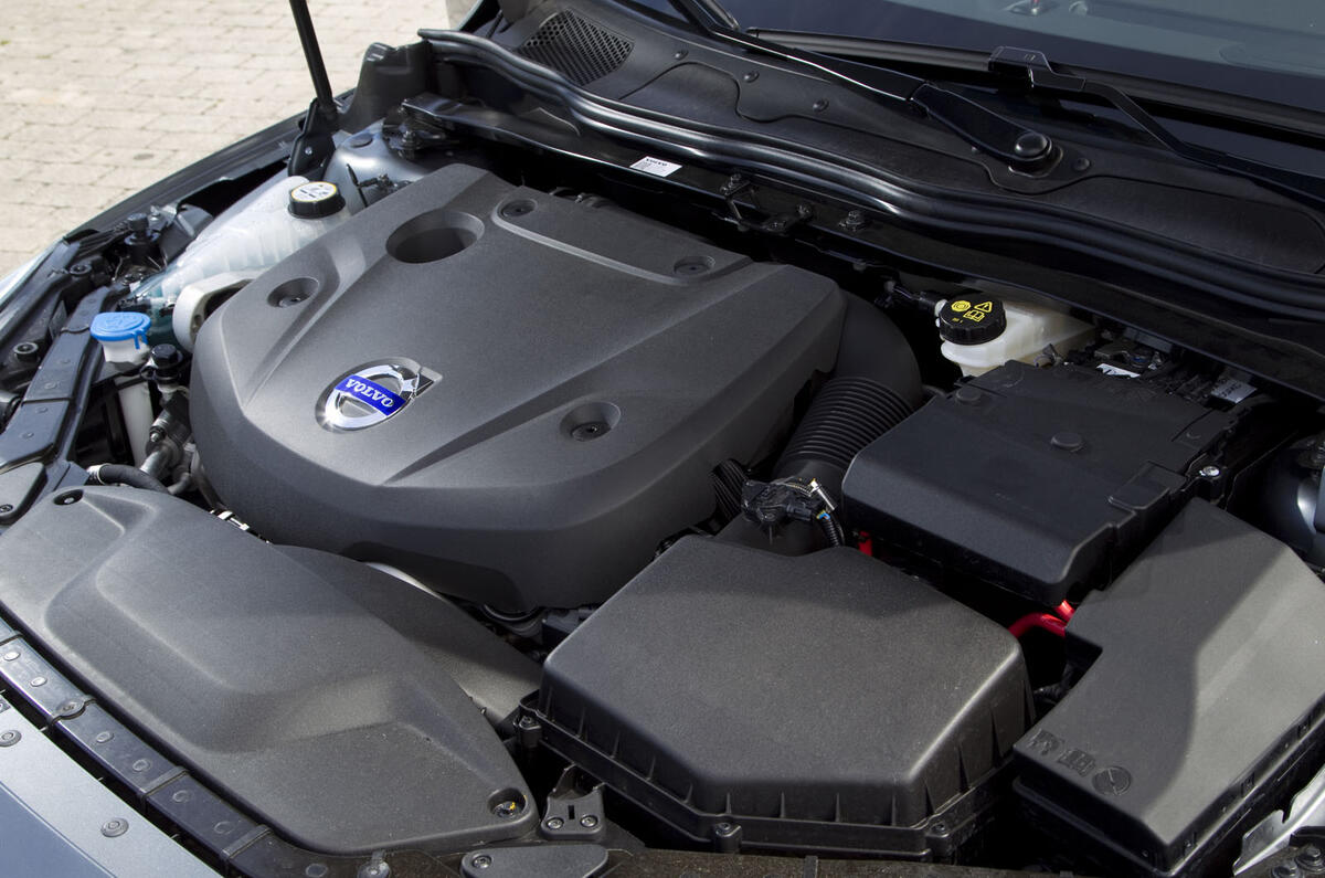 Volvo V40 Drive E D4 First Drive Review