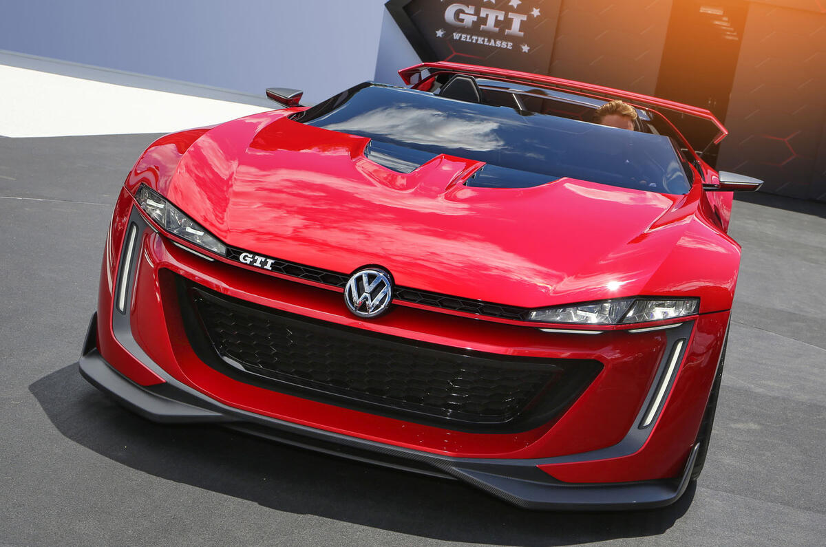 Volkswagen apresenta GTI Roadster concept em Wörthersee