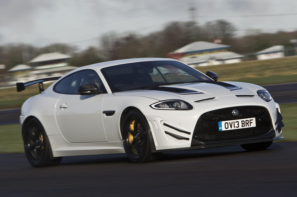 Jaguar gt 8
