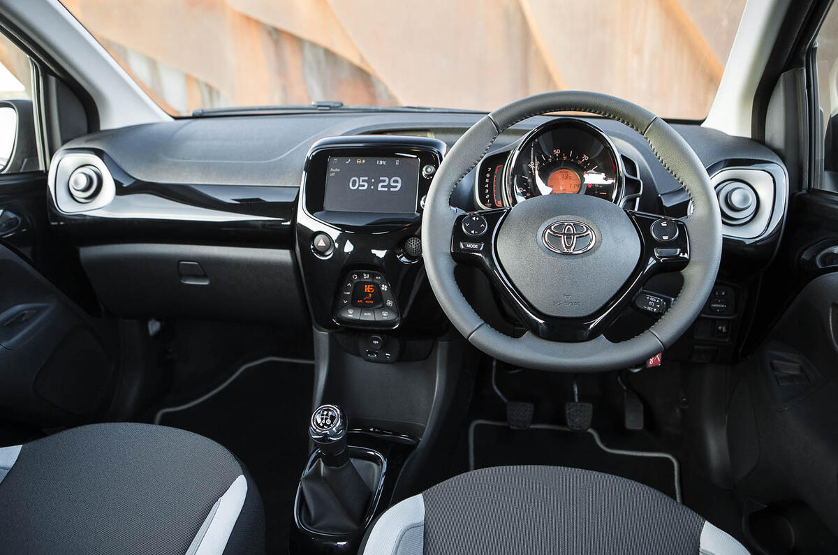 2015 toyota aygo