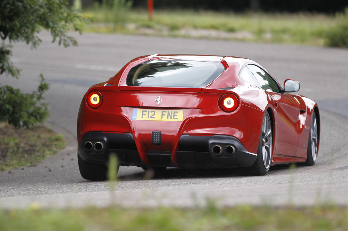 Ferrari California T >> Ferrari F12 Berlinetta Ferrari California T >> Ferrari F12 Berlinetta