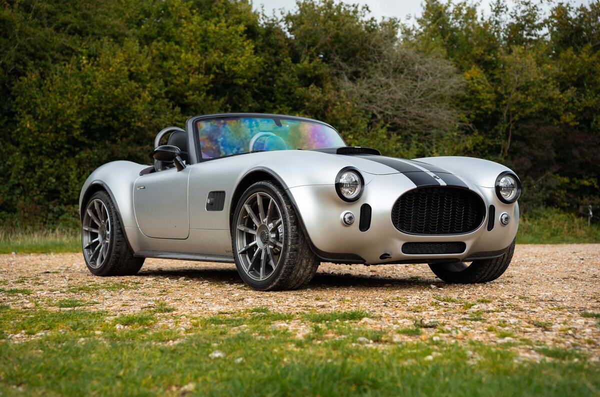 ac cobra gt roadster statique