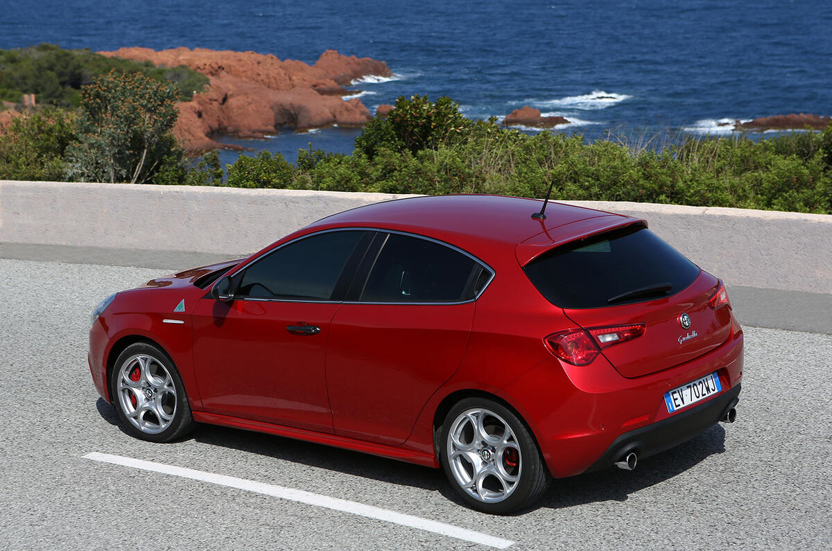 Alfa Romeo Giulietta Quadrifoglio Verde 1 75 Tp 240hp E6 First Drive Review