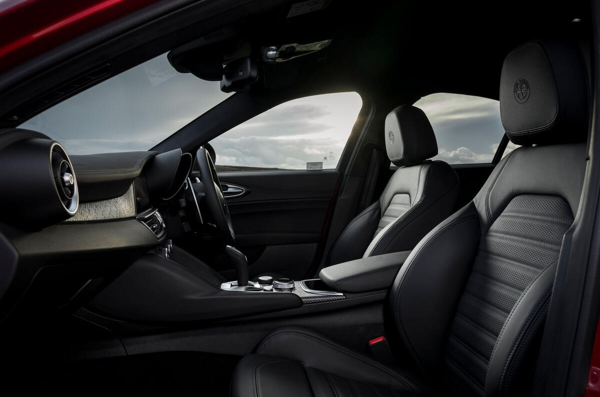 alfa romeo giulia qv avis 2024 12 sièges avant