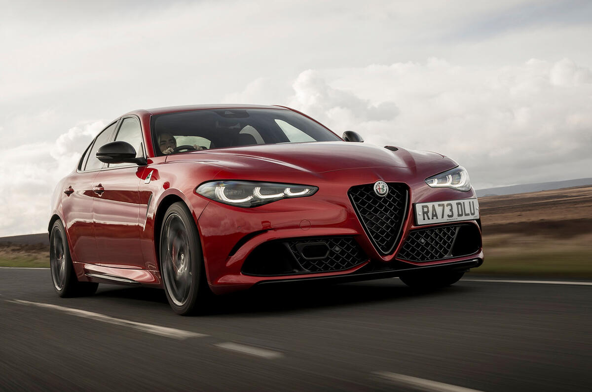 alfa romeo giulia qv avis 2025 23 front tracking