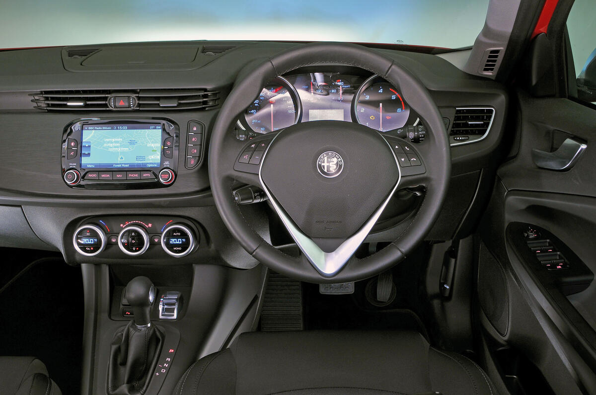 Alfa Romeo Giulietta Interior Autocar