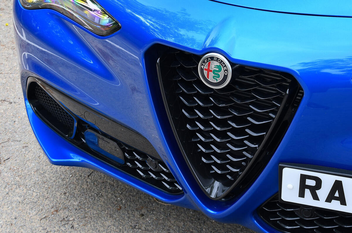 alfa romeo stelvio veloce review 2023 08 grill