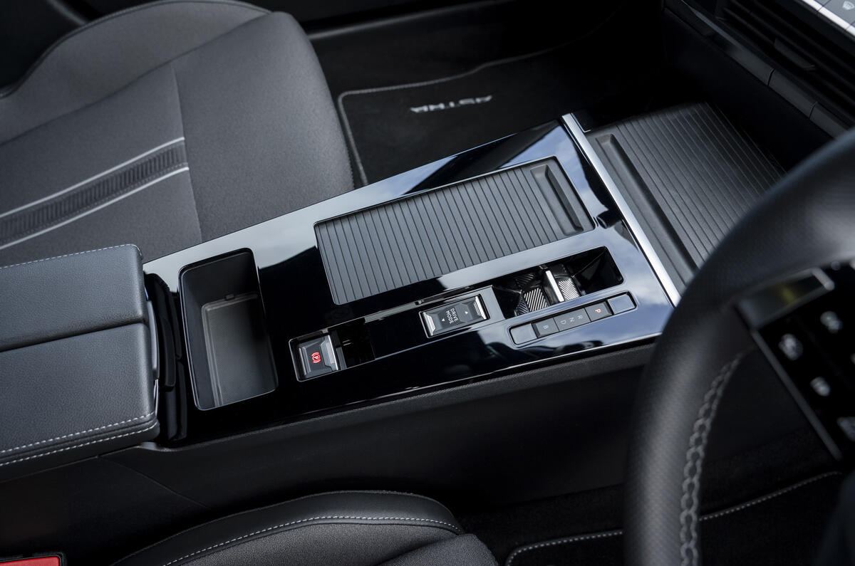 Console centrale de l'Astra Sports Tourer