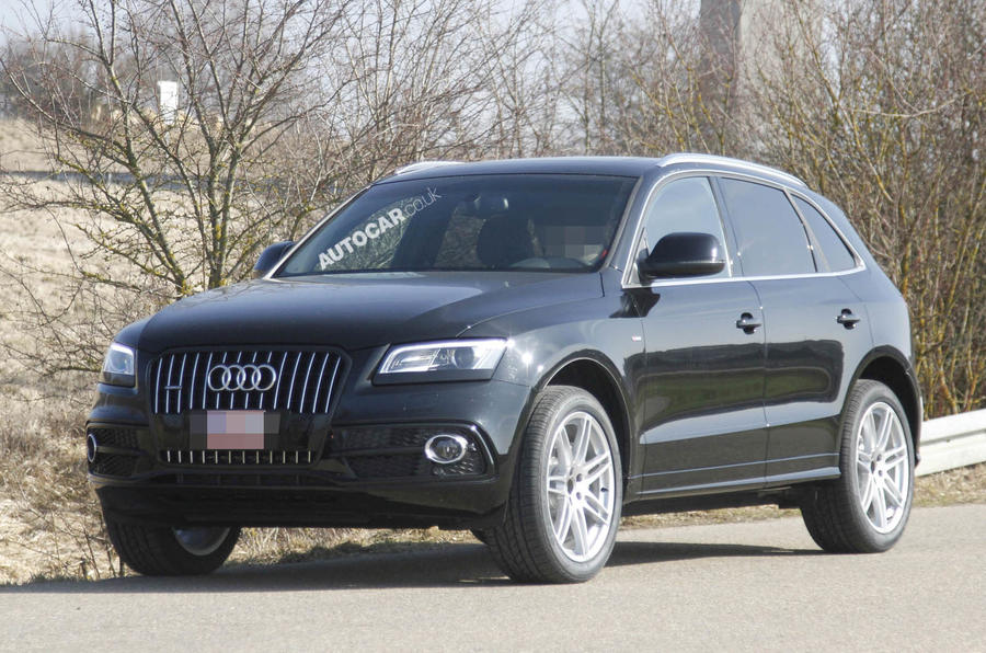 Facelifted Audi Q5 spied