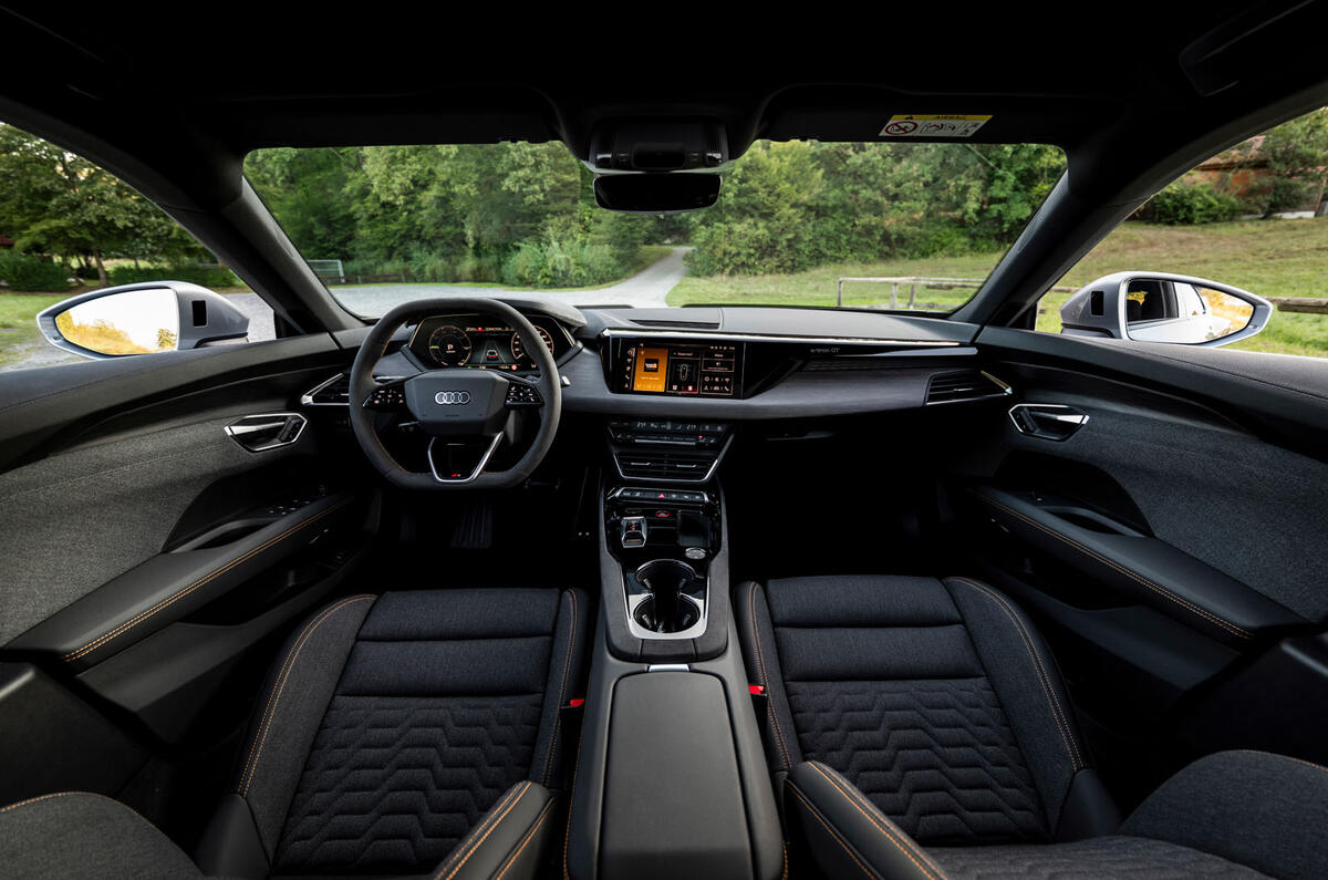 Audi E Tron GT avis 2024 09 tableau de bord