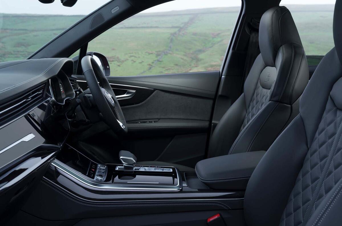 Audi Q7 intérieur sièges avant