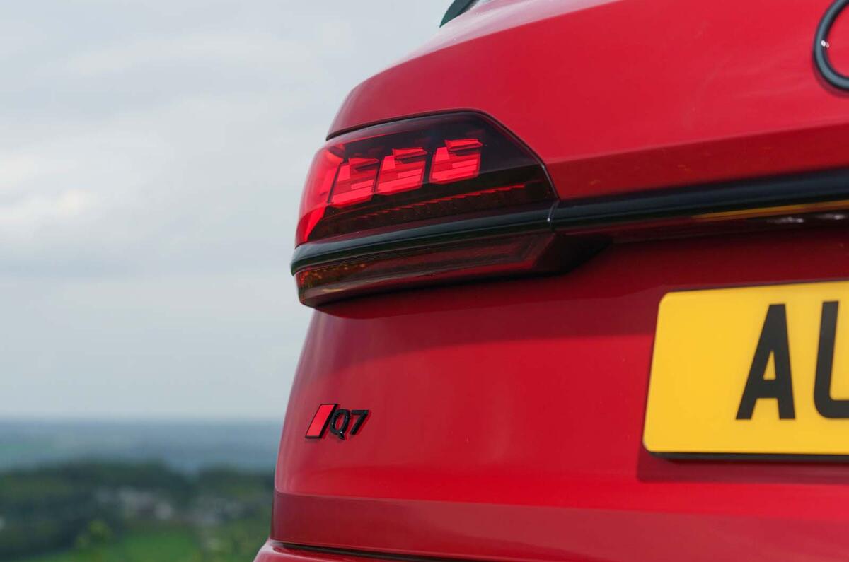Détail du feu arrière de l'Audi Q7