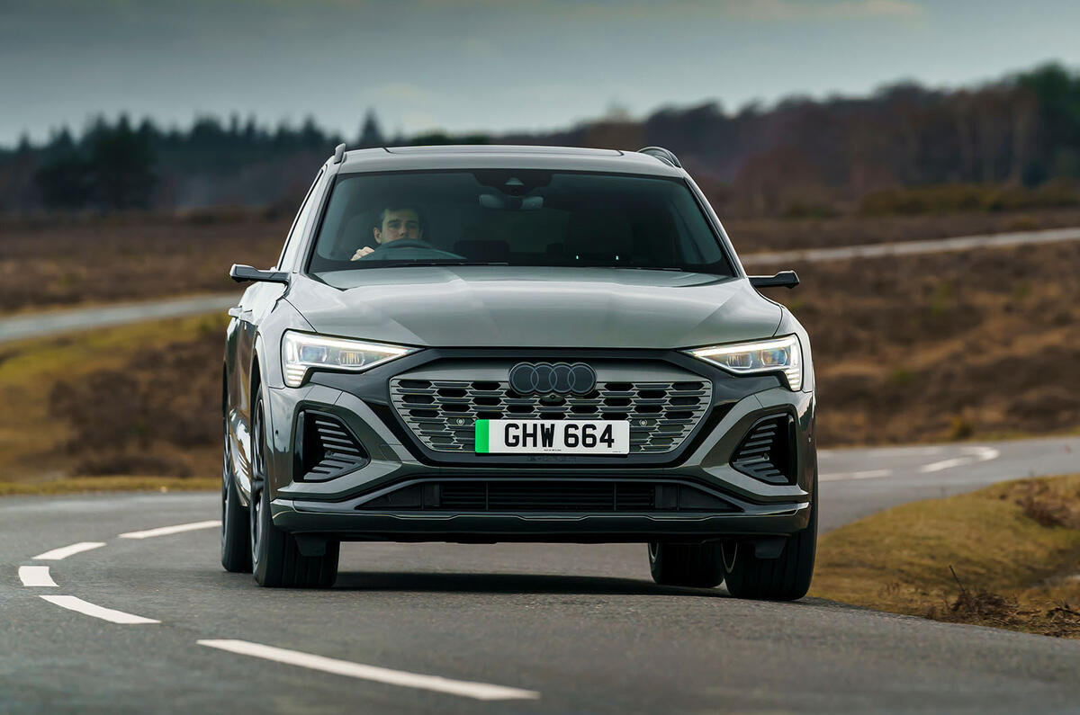 audi q8 e tron review 2023 006 cornering front