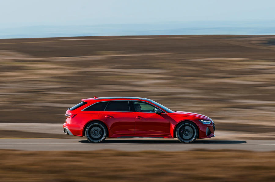audi rs6 performance review 2023 02 panning