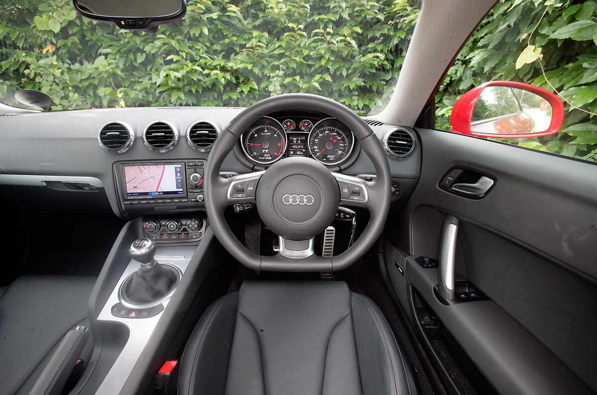 Audi Tt 2006 2014 Interior Autocar