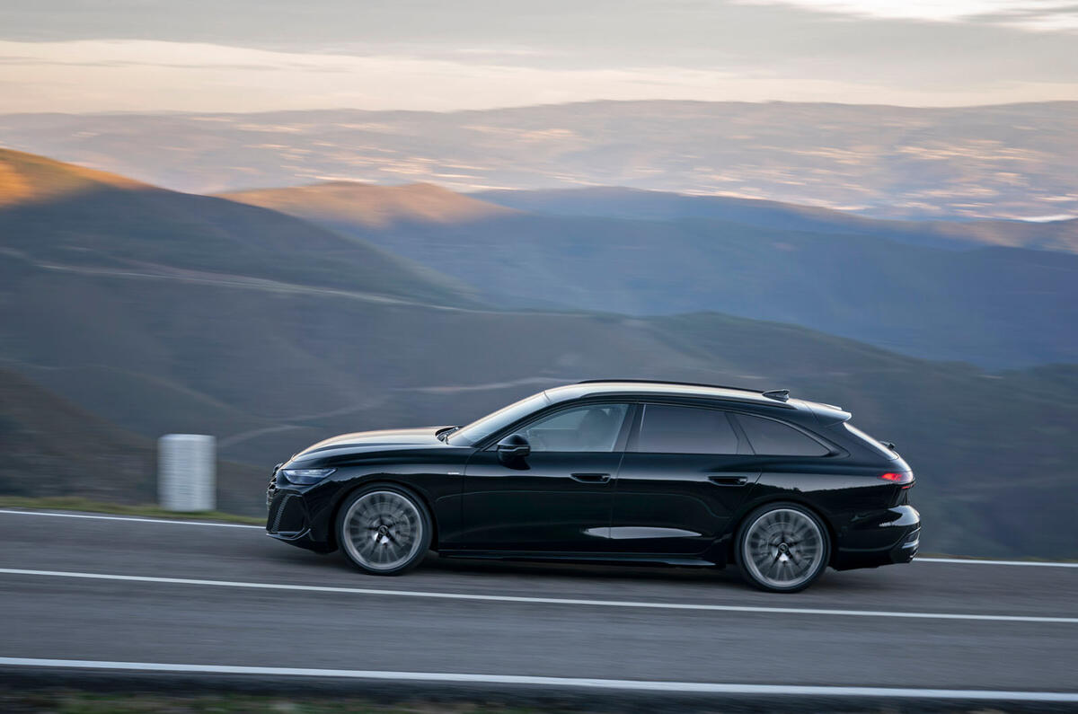 Audi A6 Avant ICE 2025 Review pan 4