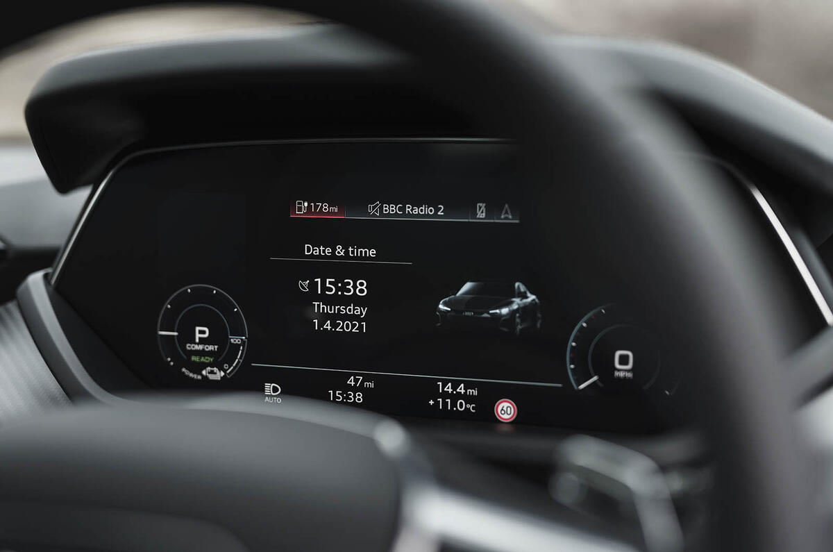 Audi e tron GT instruments2