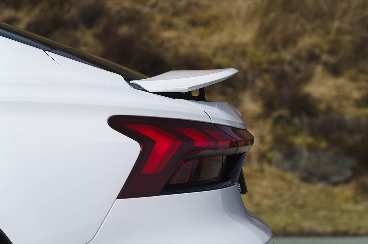 Audi e tron GT spoiler